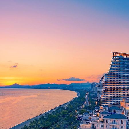Rock Platinum Sea View Hotel Sanya Buitenkant foto