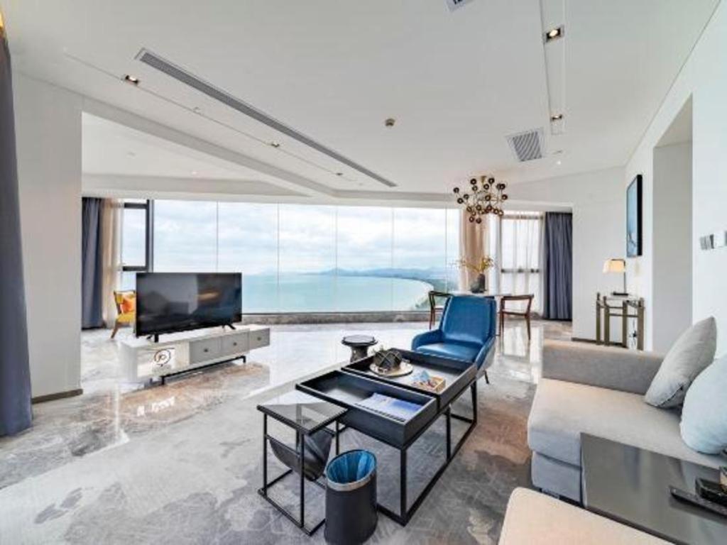 Rock Platinum Sea View Hotel Sanya Buitenkant foto