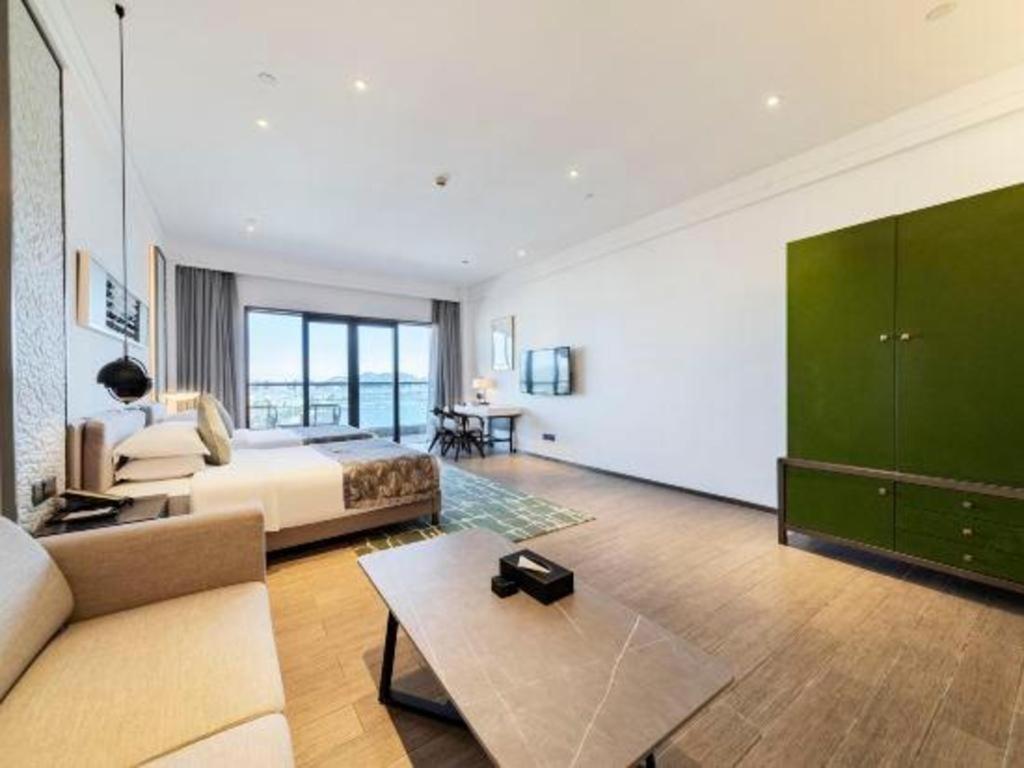 Rock Platinum Sea View Hotel Sanya Buitenkant foto