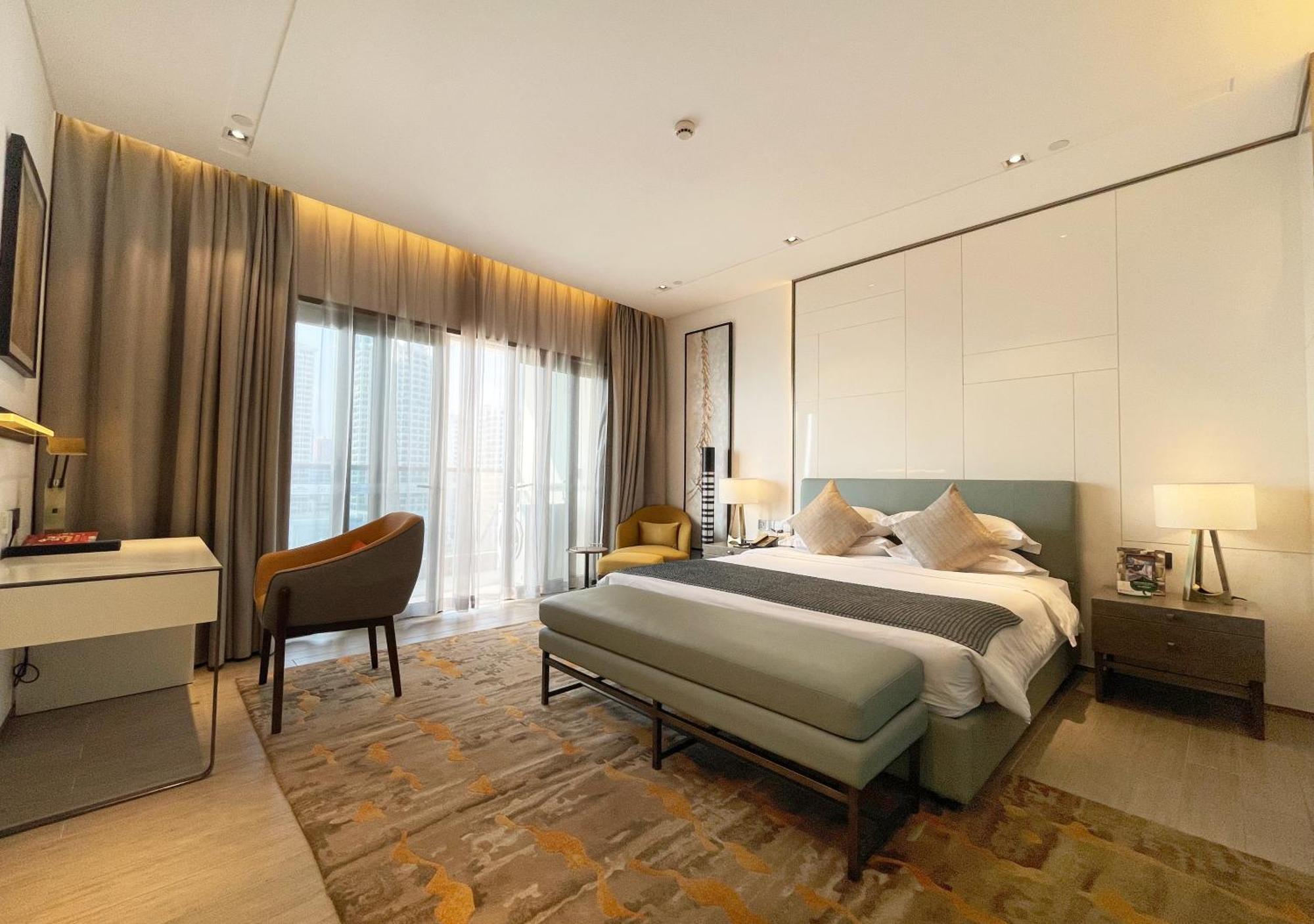 Rock Platinum Sea View Hotel Sanya Buitenkant foto