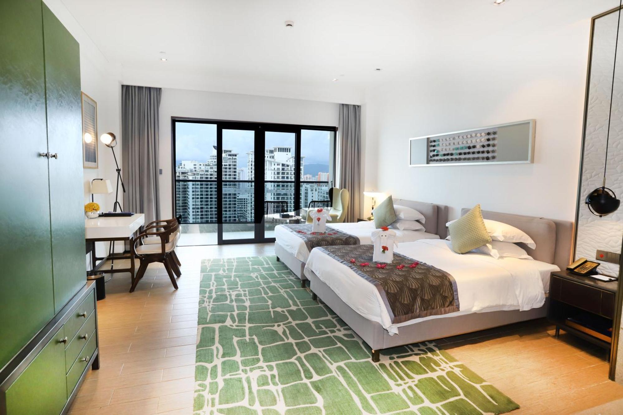 Rock Platinum Sea View Hotel Sanya Buitenkant foto