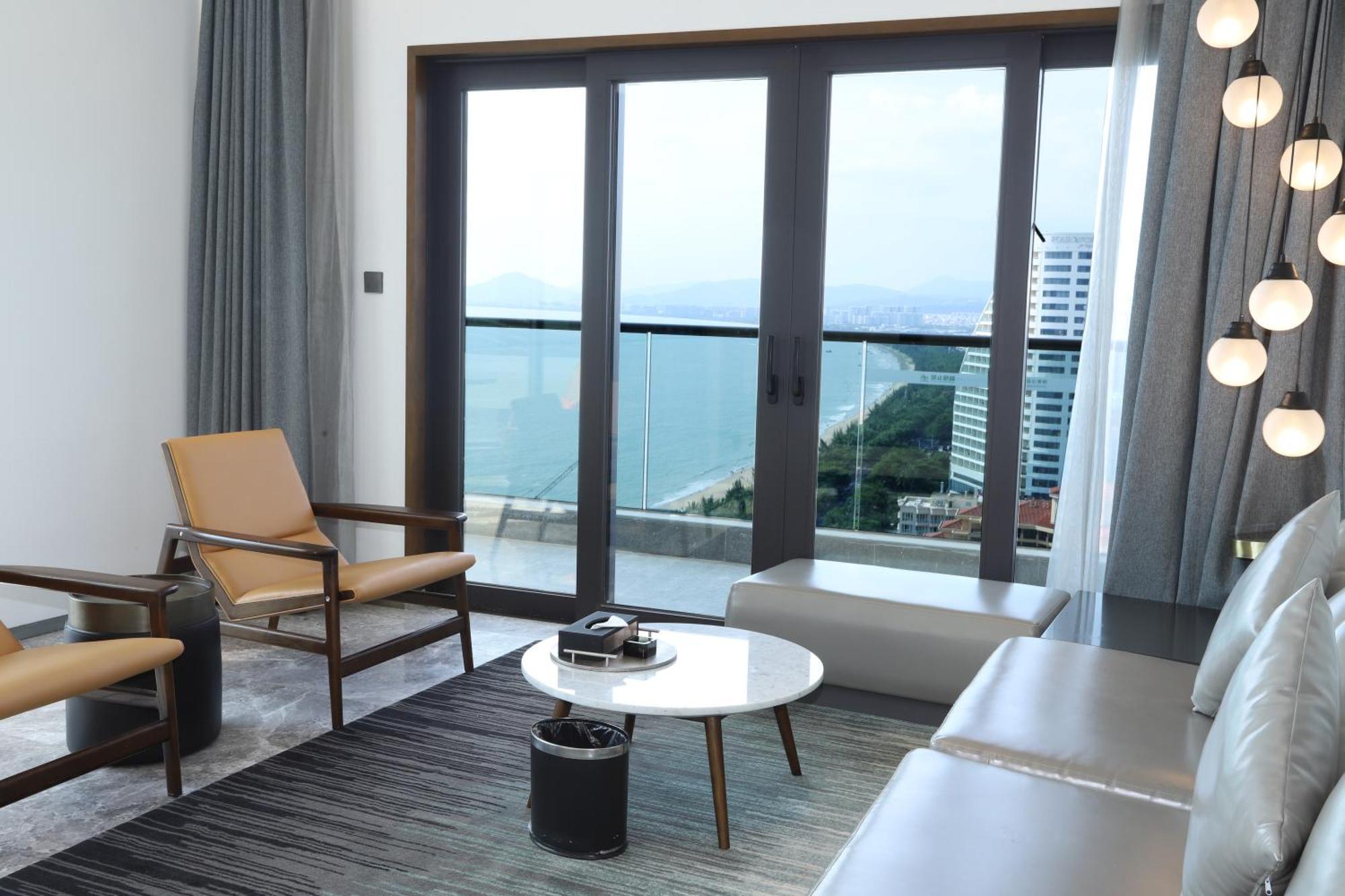 Rock Platinum Sea View Hotel Sanya Buitenkant foto